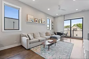 3004 W Lyndale St, Chicago, IL 60647 - Photo 3