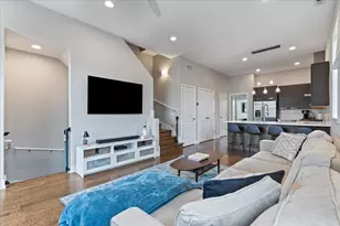 3004 W Lyndale St, Chicago, IL 60647 - Photo 5