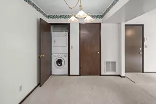 2501 Unit K 26th Ave, Rock Island, IL 61201 - Photo 9