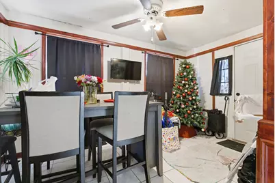 527 Jackson Street, Aurora, IL 60505 - Photo 11