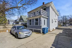 527 Jackson St, Aurora, IL 60505 - Photo 5