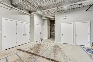 2341 W Chicago Ave, Chicago, IL 60622 - Photo 25