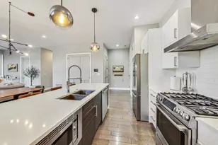 2341 W Chicago Ave, Chicago, IL 60622 - Photo 7