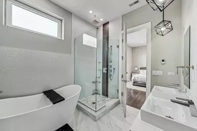 2341 W Chicago Avenue #2F, Chicago, IL 60622 - Photo 11