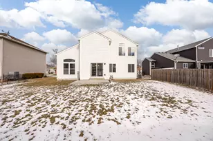 631 Kingsbrooke Crossing, Bolingbrook, IL 60440 - Photo 3