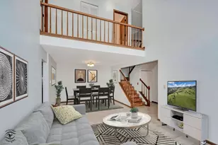 577 Canterbury Dr, Carol Stream, IL 60188 - Photo 7