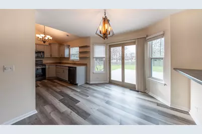 135 Seton Creek Drive, Oswego, IL 60543 - Photo 9