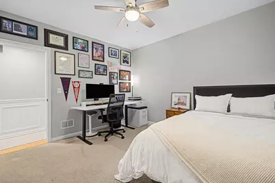 1132 W Wolfram Street #2, Chicago, IL 60657 - Photo 15