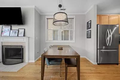 1132 W Wolfram Street #2, Chicago, IL 60657 - Photo 5