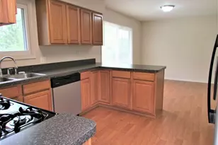 1912 Orchard Ln, McHenry, IL 60050 - Photo 3