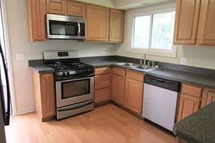 1912 Orchard Ln, McHenry, IL 60050 - Photo 5