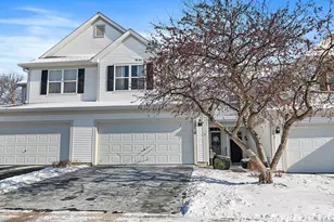 2920 Langston Cir, Saint Charles, IL 60175 - Photo 1