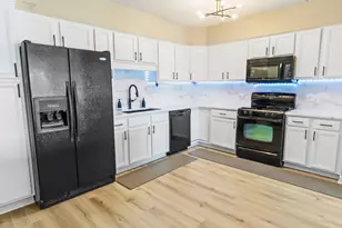 1349 E Washington St, Des Plaines, IL 60016 - Photo 15