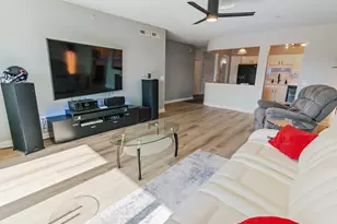 1349 E Washington St, Des Plaines, IL 60016 - Photo 13