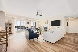 10735 Clock Tower Dr, Countryside, IL 60525 - Photo 3