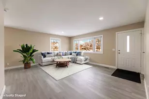 1616 Wilcox St, Crest Hill, IL 60435 - Photo 3