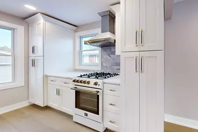 5504 Lyman Avenue, Downers Grove, IL 60516 - Photo 7