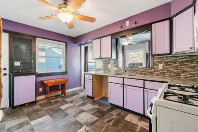 300 N Garfield Street, Hinckley, IL 60520 - Photo 5