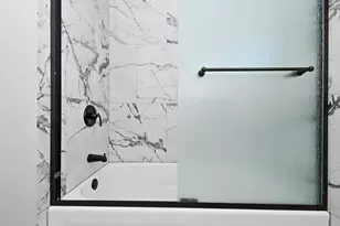 9313 S 82nd Ct, Hickory Hills, IL 60457 - Photo 15