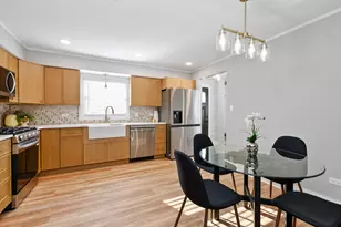 9313 S 82nd Ct, Hickory Hills, IL 60457 - Photo 11