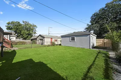 7545 S Merrill Avenue, Chicago, IL 60649 - Photo 17