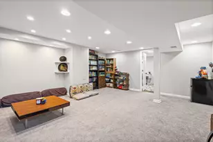 7424 Crawford Ave, Skokie, IL 60076 - Photo 23