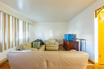 641 W 54th Place, Chicago, IL 60609 - Photo 3