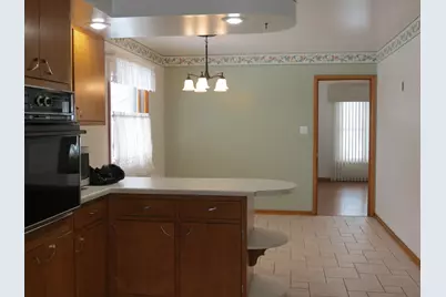 120 E 6 Th Streets, Momence, IL 60954 - Photo 9