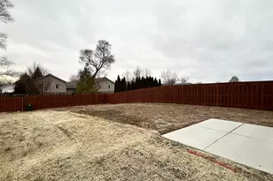 1320 8th St, Harvard, IL 60033 - Photo 9