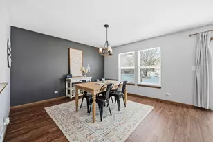 379 Stone Hollow Dr, Poplar Grove, IL 61065 - Photo 9