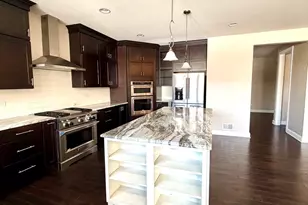 3907 Nannyberry St, Naperville, IL 60564 - Photo 9