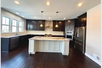 3907 Nannyberry Street, Naperville, IL 60564 - Photo 7