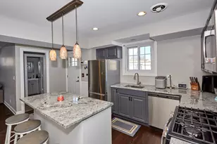 3N264 N Howard Ave, Elmhurst, IL 60126 - Photo 3