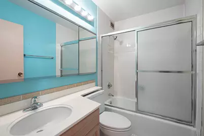 3150 N Sheridan Road #9A, Chicago, IL 60657 - Photo 9