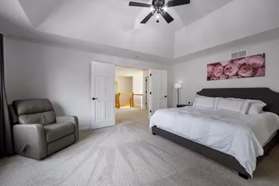 527 Ridgelawn Trail, Batavia, IL 60510 - Photo 15