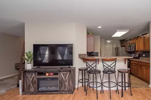 1560 Brompton Ln, Crystal Lake, IL 60014 - Photo 7