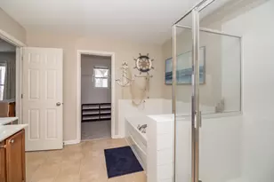 1560 Brompton Ln, Crystal Lake, IL 60014 - Photo 15