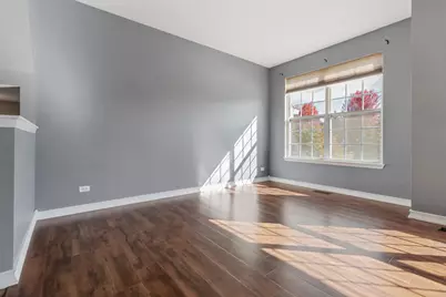 2260 Hudson Circle, Aurora, IL 60502 - Photo 5