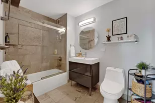 2 E Erie St, Chicago, IL 60611 - Photo 19