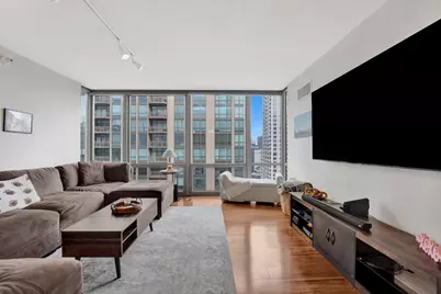2 E Erie Street #3714, Chicago, IL 60611 - Photo 9