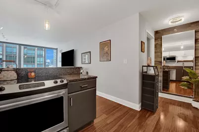 2 E Erie Street #3714, Chicago, IL 60611 - Photo 7