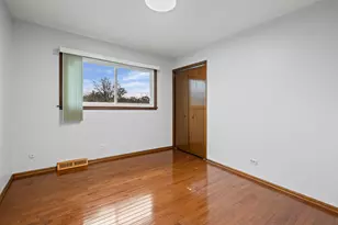 1008 S Beechwood Dr, Mount Prospect, IL 60056 - Photo 23