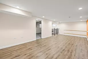 1008 S Beechwood Dr, Mount Prospect, IL 60056 - Photo 27