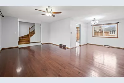 1008 S Beechwood Drive, Mount Prospect, IL 60056 - Photo 3