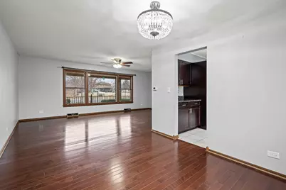 1008 S Beechwood Drive, Mount Prospect, IL 60056 - Photo 5