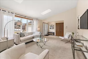 267 Center Rd, Frankfort, IL 60423 - Photo 5