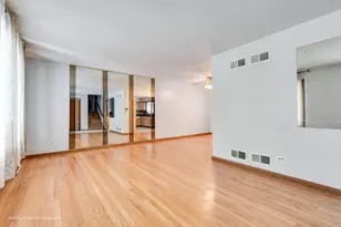 [Address not provided], Addison, IL 60101 - Photo 5