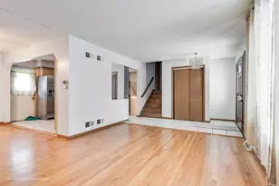 [Address not provided], Addison, IL 60101 - Photo 3