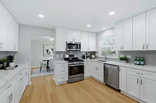 1607 Albermarle Ct, Naperville, IL 60563 - Photo 7