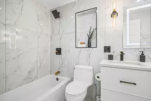 100 E Walton St, Chicago, IL 60611 - Photo 25